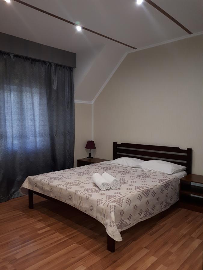 Hotel Yar Kharkiv Exterior photo